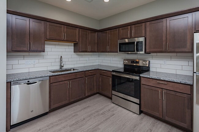 Photo - 1007 NW Shriver Blvd