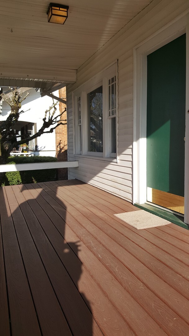 Photo - AUBURN - DOWNTOWN 2 BEDROOM CRAFTSMAN RAMBLER w/full basement