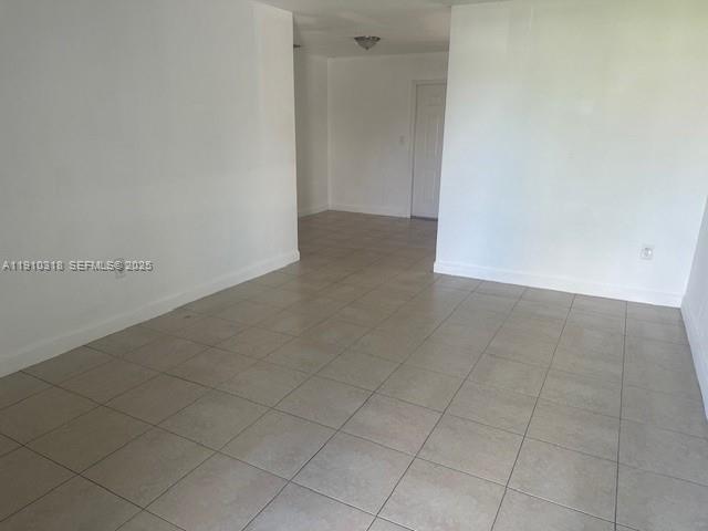 Photo - 7571 Venetian St Unidad C