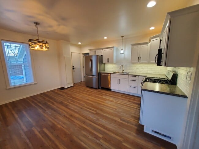 Photo - 4024 Niles Rd Unit Main Level