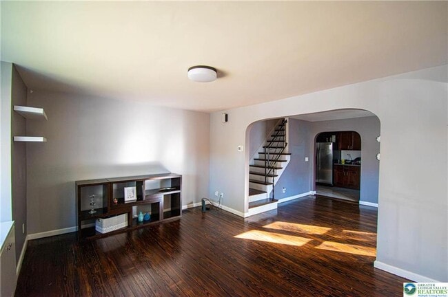 Photo - 112 W Grant St