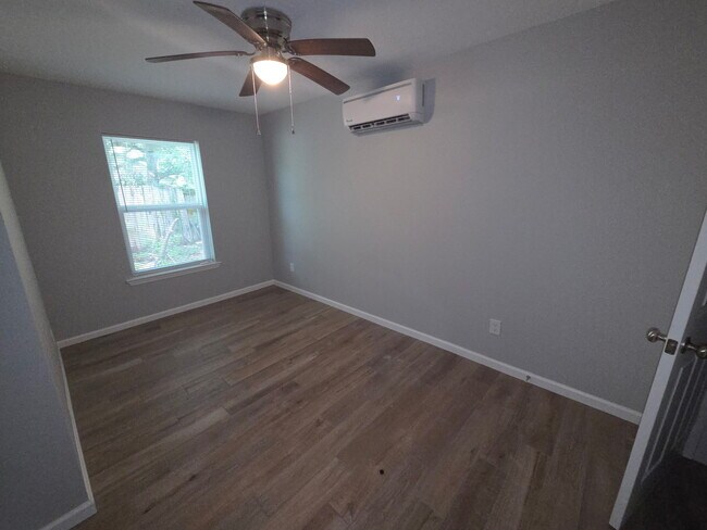 640 Roosevelt Unit B