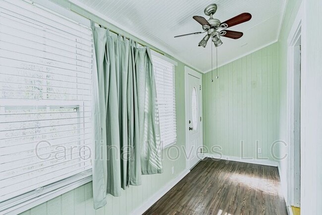 Photo - 101 S 7th St