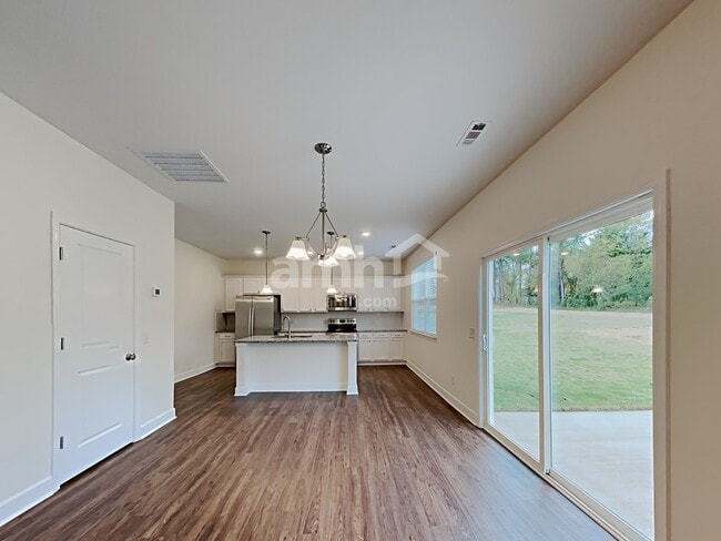 Photo - 2919 Chase Ln