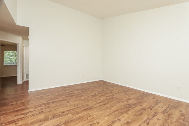 Building Photo - 12321 Patron Dr Unit B