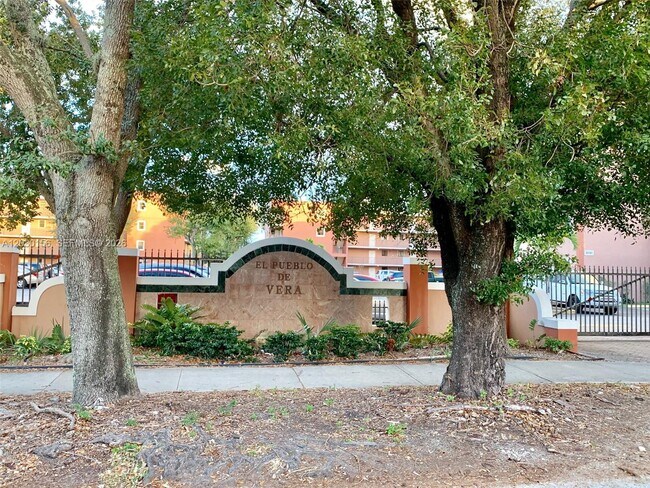 Photo - 5825 W 25th Ct Unit 311