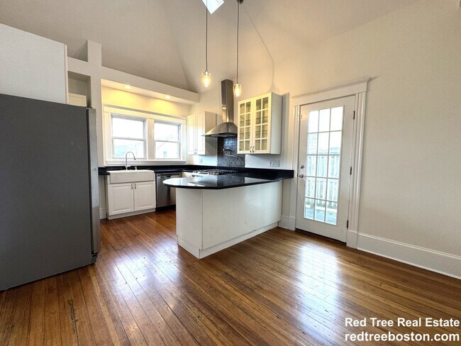 Photo - 14 Breck Ave Unit 2