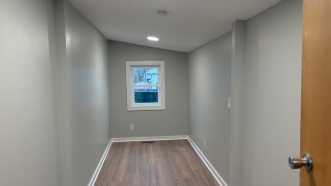 Photo - 904 E Myrtle Ave