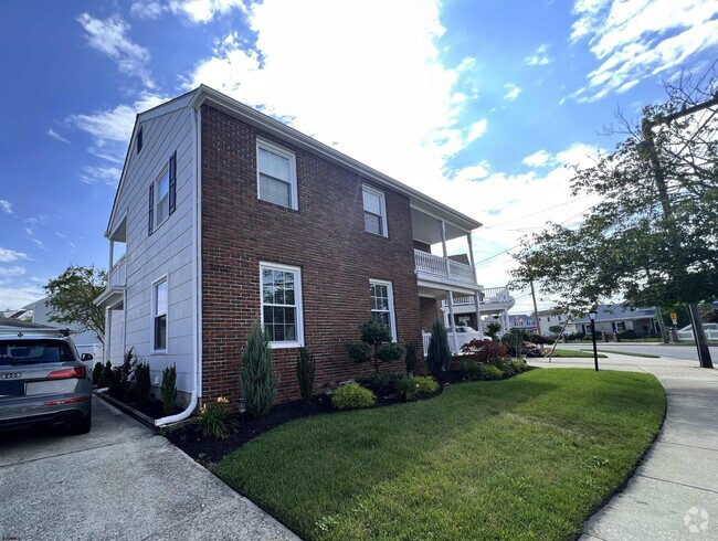 Building Photo - 7000 Calvert Ave Rental