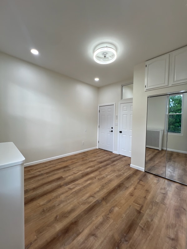 Photo - 59-14 Palmetto St Apartment Unit 2R
