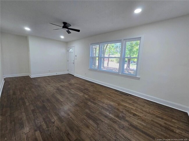Photo - 4909 Walnut Dr