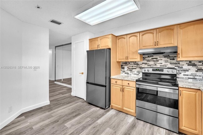 Photo - 3405 Emerald Oaks Dr Unit 00