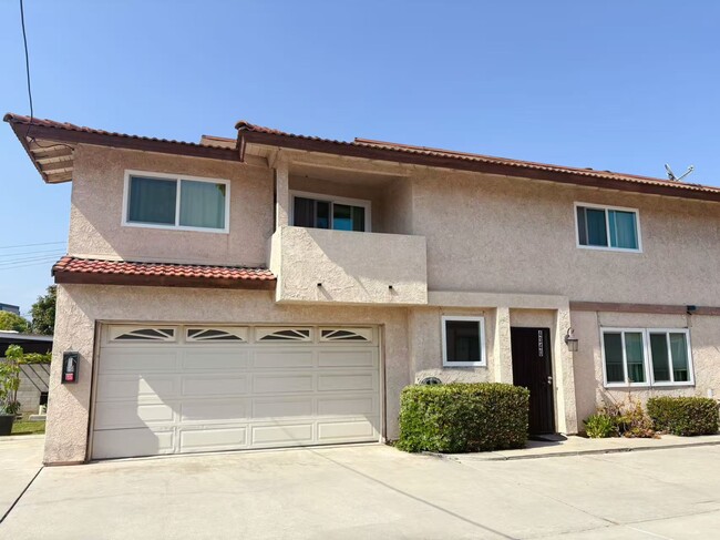 Front - 4340 Muscatel Ave Townhome