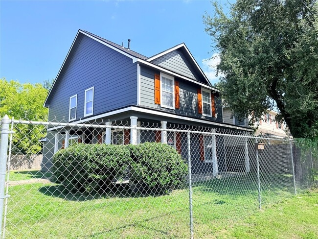Photo - 5303 Lelia St