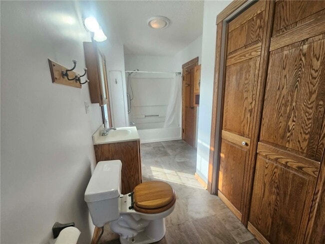Photo - 4218 Ridge Rd