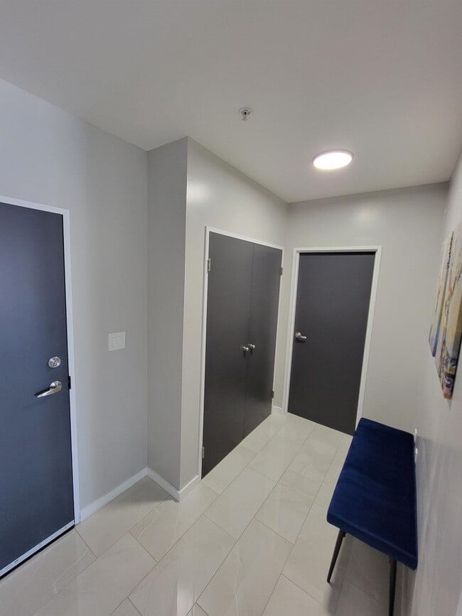 Photo - 5221 Nora Bernard St