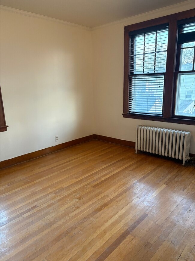 Photo - 180 Jerome Pl Unit 2