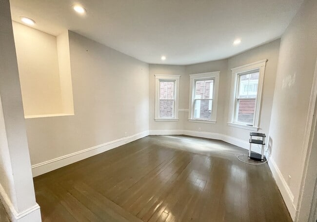 Photo - 201 E Cottage St Unit #2