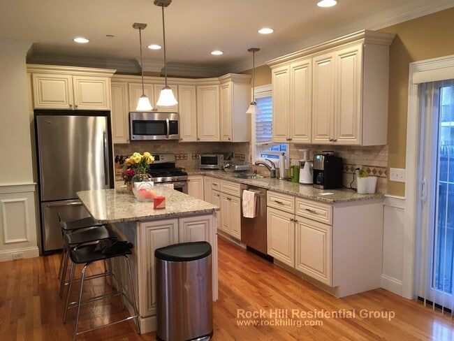 Photo - 139 Tremont St Unit 139