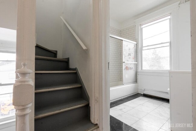 Photo - 410 Chadwick Ave Unit 2