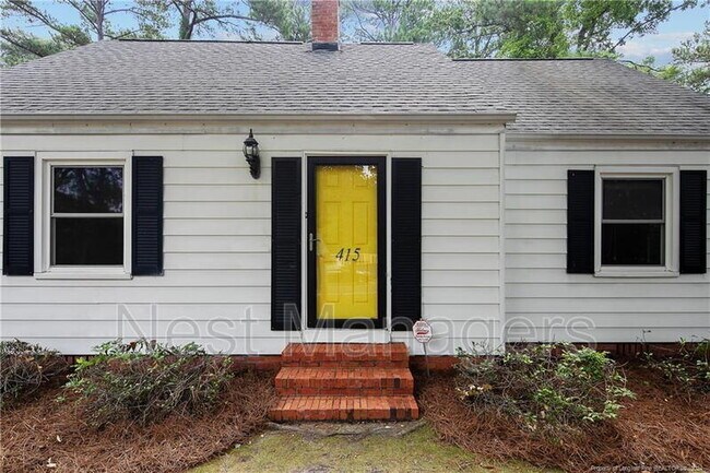 Building Photo - 415 Vista Dr