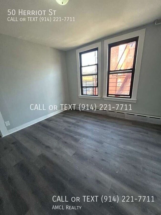 Photo - 50 Herriot St