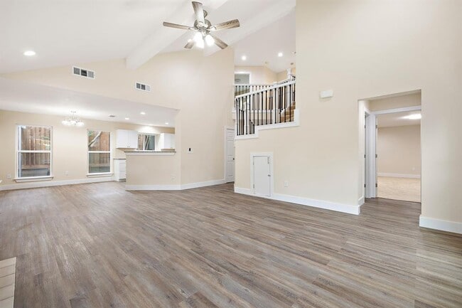 Photo - 507 Deercreek Ln