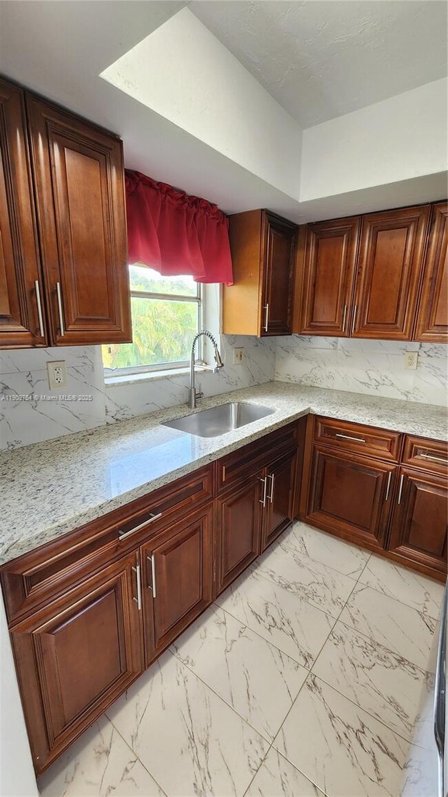 Photo - 3090 Coral Springs Dr Unit 6