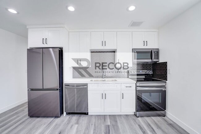 Photo - 3663 Budd St Unidad 3667