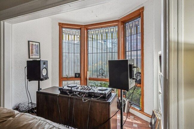 Photo - 38 Liberty Pl