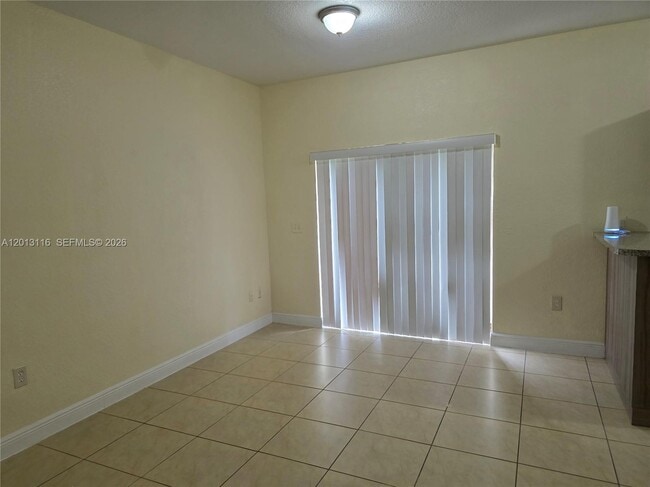 Photo - 1371 NW 9th Ct