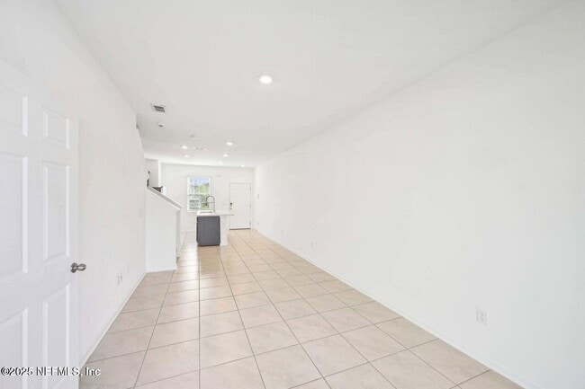 Photo - 4924 Earthshine Rd