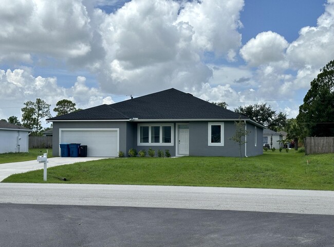 Building Photo - 1370 Cogan Dr Rental