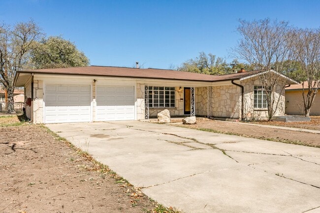 Photo - Charming 3-bedroom in the heart of Monticello Park