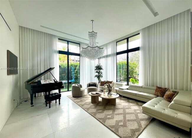 Photo - 2140 S Miami Ave House