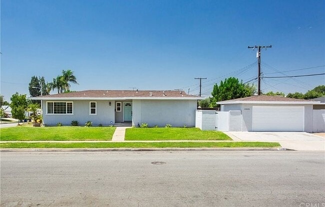 Building Photo - 13415 Heflin Dr Rental