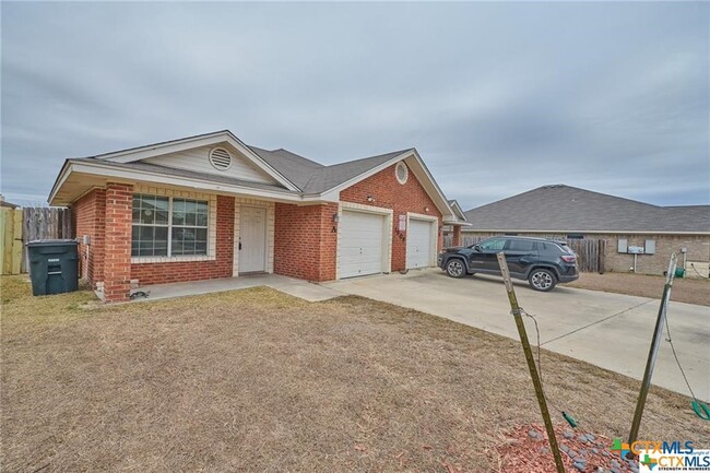 Photo - 1909 Charleston Ct Townhome