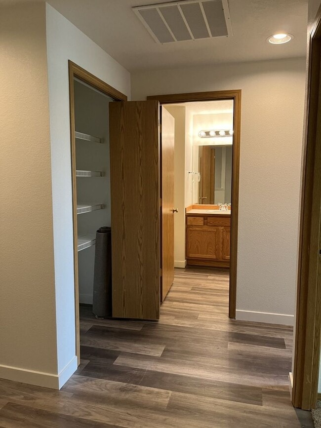 Photo - Large 3 bedroom, 2.5 bath, 1 car garage, fenced back yard townhome recently remodeled