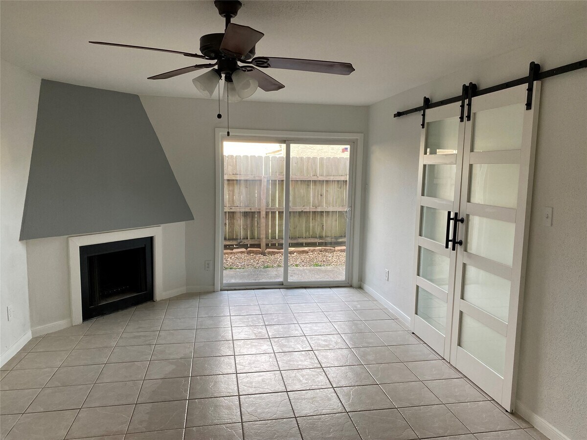 Photo - 10075 Westpark Dr Unidad 70