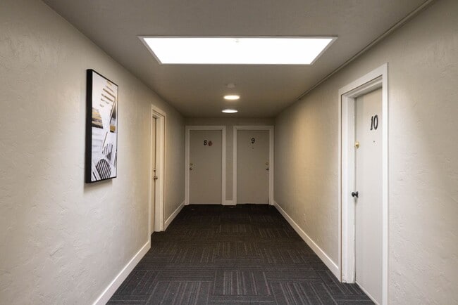 Photo - 1528 W Irving