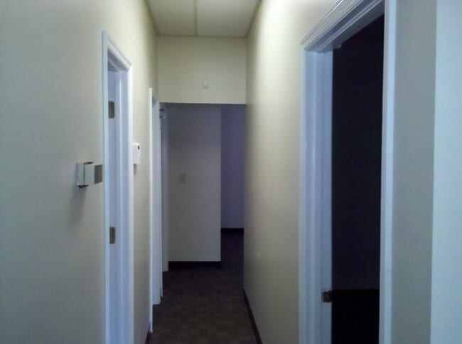 Photo - 300 W Broome St Unit 100