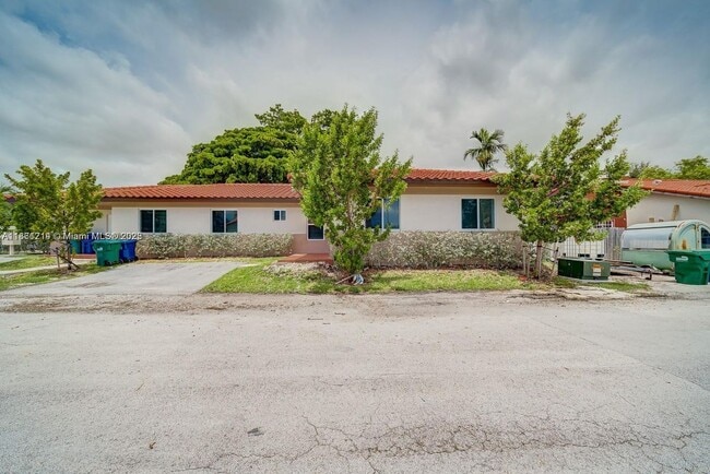 Building Photo - 14750 NE 7th Ave Rental
