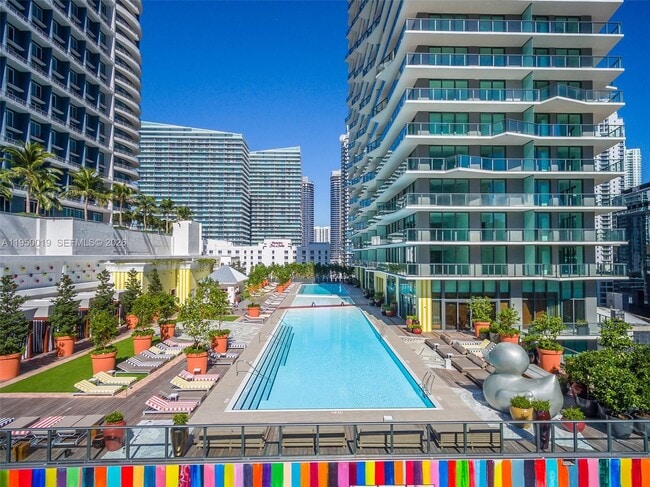 Building Photo - 1300 S Miami Ave Unit PH5109