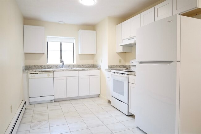 Photo - 72 Martensen St Unit 4