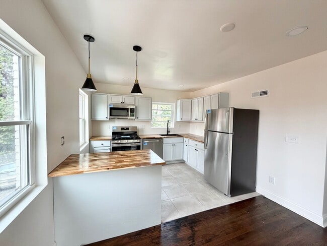 3036 S Hegry Cir Unit 3036-2