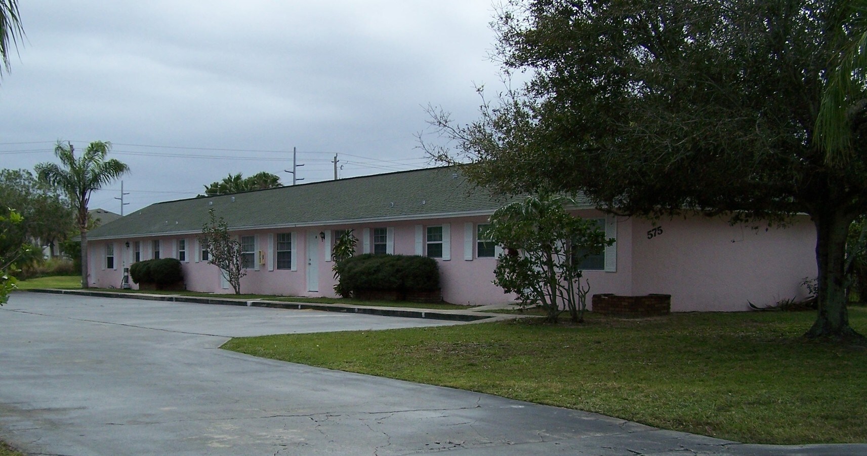 Photo - Poinciana Apartments