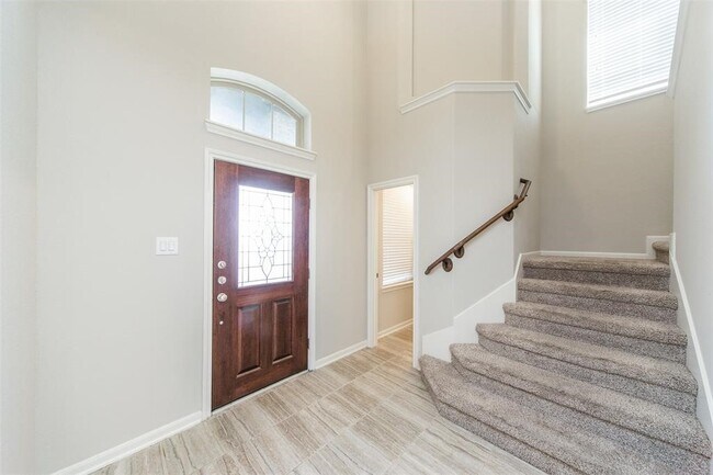 5626 Verona Ridge Dr
