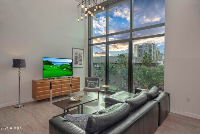 100 W Portland St Unit 504