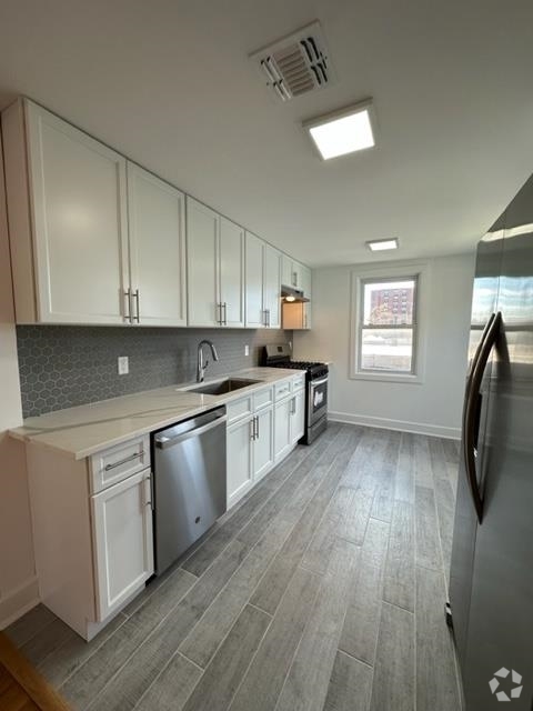 Building Photo - 101 Bowers St Unit 2 Rental