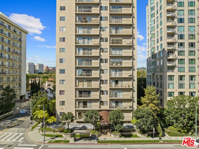 Photo - 10747 Wilshire Blvd Unit 805